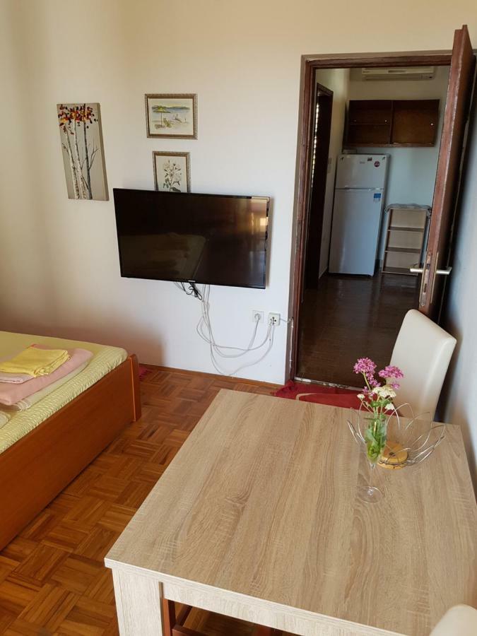Apartmani Rosanda Петрчане Екстер'єр фото