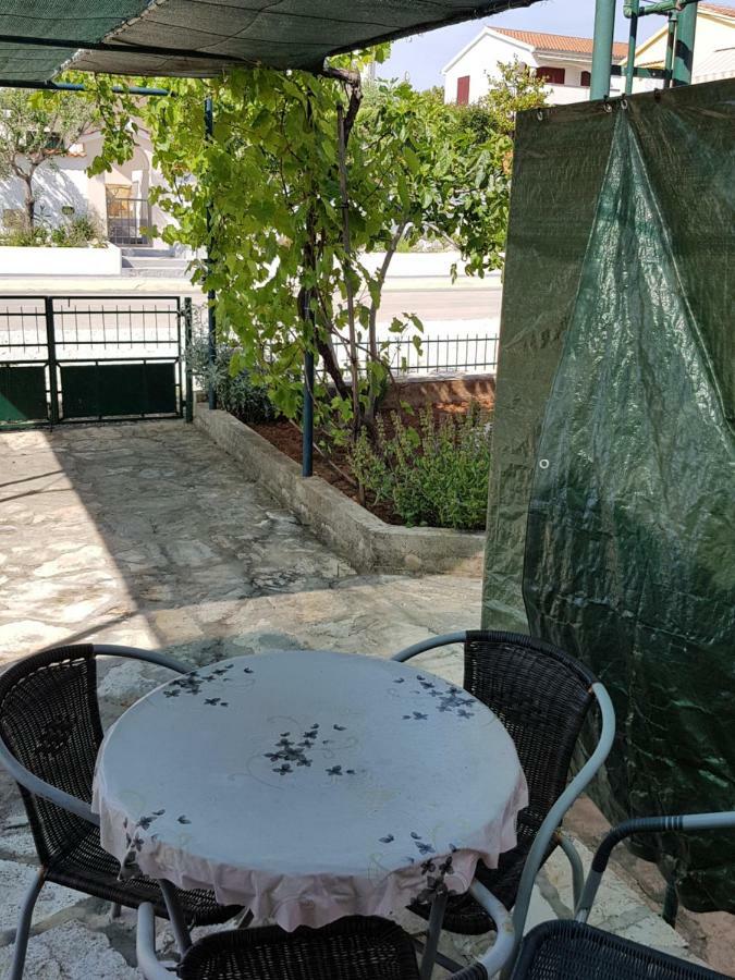 Apartmani Rosanda Петрчане Екстер'єр фото